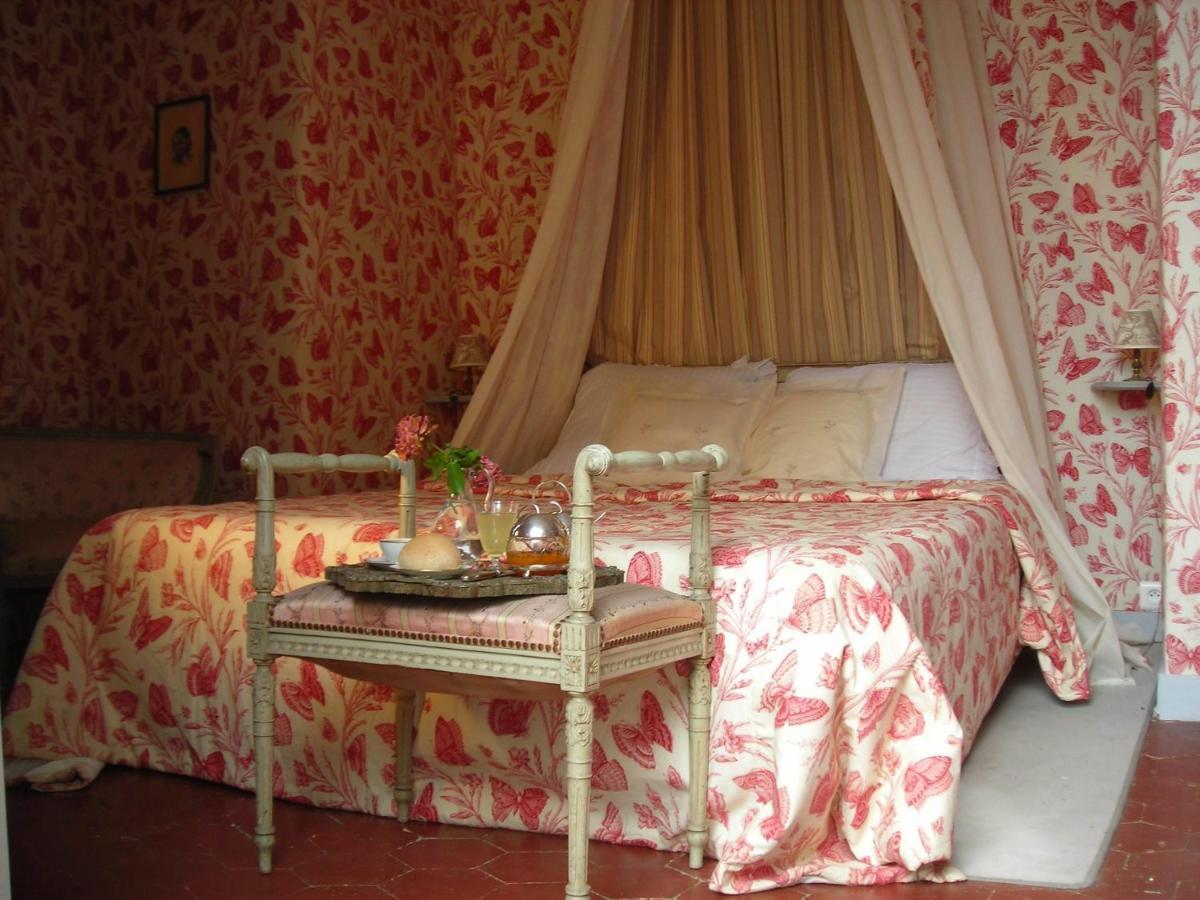 La Marronniere Hotel Cheffes-sur-Sarthe Bagian luar foto