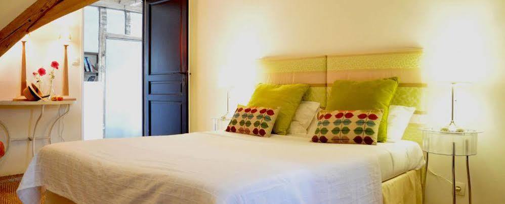 La Marronniere Hotel Cheffes-sur-Sarthe Bagian luar foto
